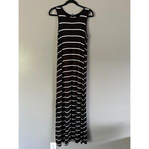 Fleur Bleue Scoop Neck Striped Maxi | Black + White‎